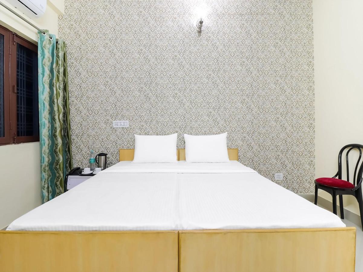 Oyo 84661 Lakshmi Home Stay Jhājra Kültér fotó