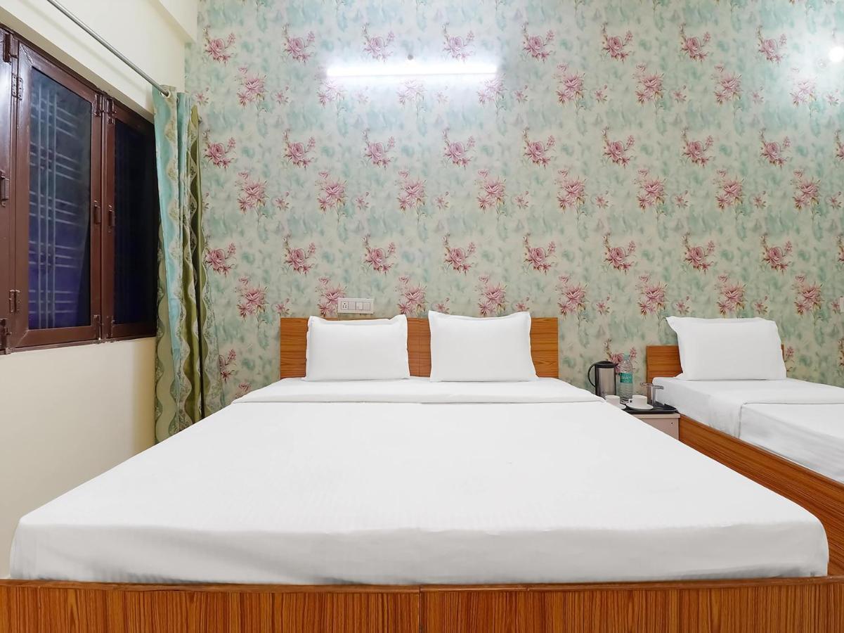 Oyo 84661 Lakshmi Home Stay Jhājra Kültér fotó