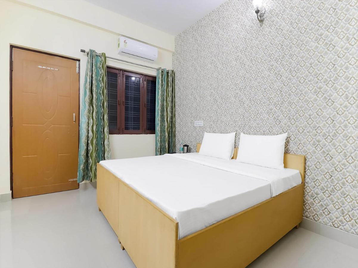 Oyo 84661 Lakshmi Home Stay Jhājra Kültér fotó