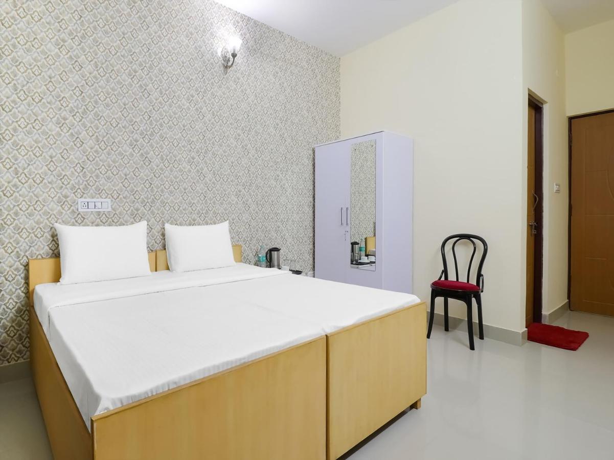 Oyo 84661 Lakshmi Home Stay Jhājra Kültér fotó